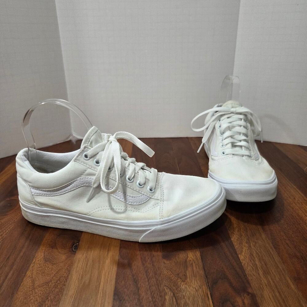 Old Skool Vans White Canvas Sneakers Woman Size 9